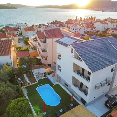 Neli Apartament Trogir